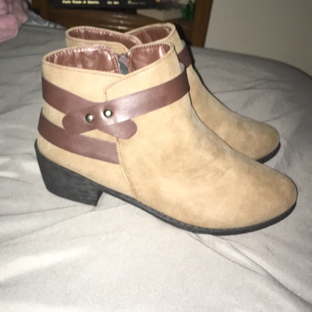 Size 10 booties never worn